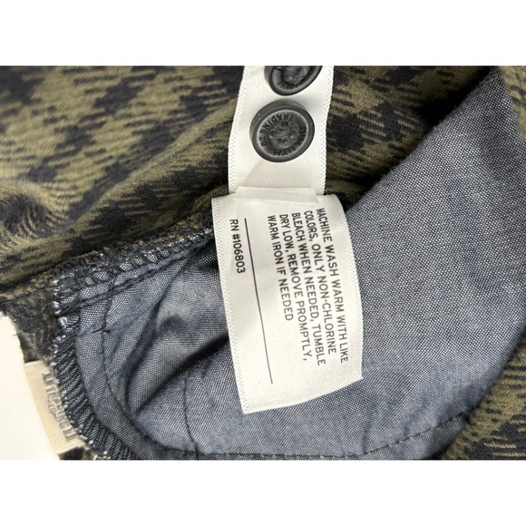 Duluth Trading Folklore Flannel Plaid Button Up Shirt Women's XL Green Black - Picture 9 of 10